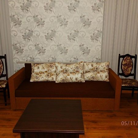 Apartment On Mykoly Ovodova Street Vinnytsia Exterior photo